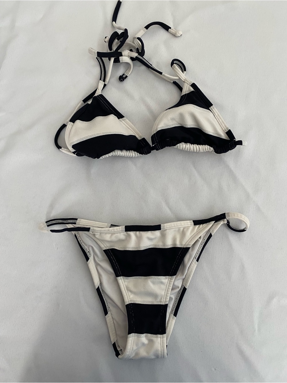 PilyQ Women’s Bikini Swimsuit Swimwear Small Black White European Pool Summer
